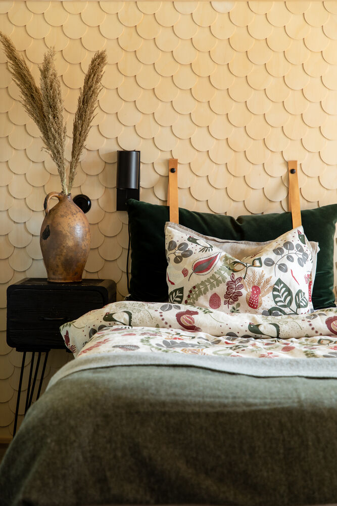 Stormhagen Satin