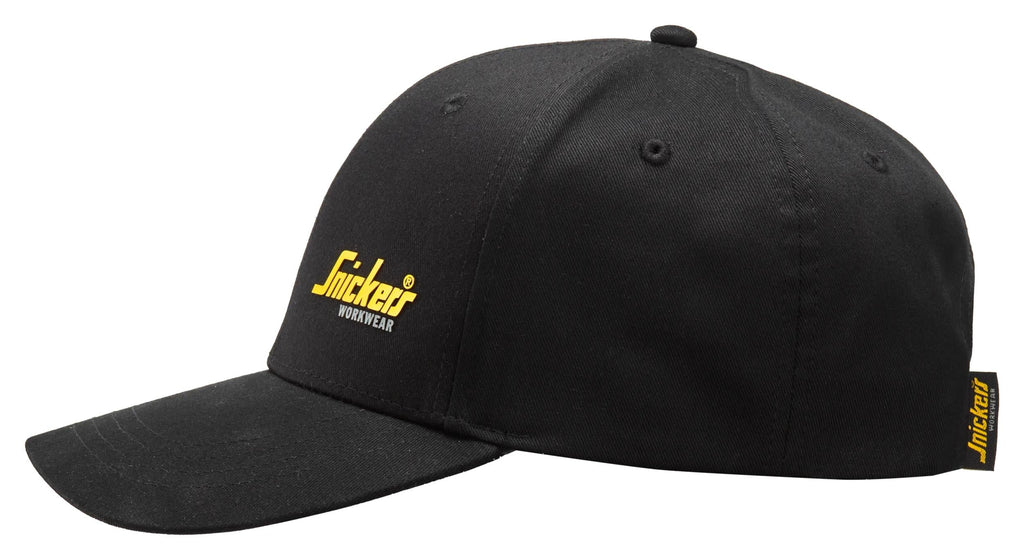 Keps med liten logo
